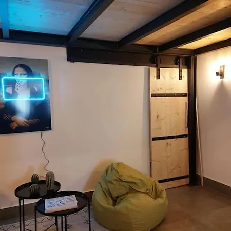 Coloftsseum Apartamento *